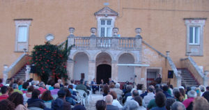 Massimo Mercati ed Ernesto Riva alla masseria Ferragnano